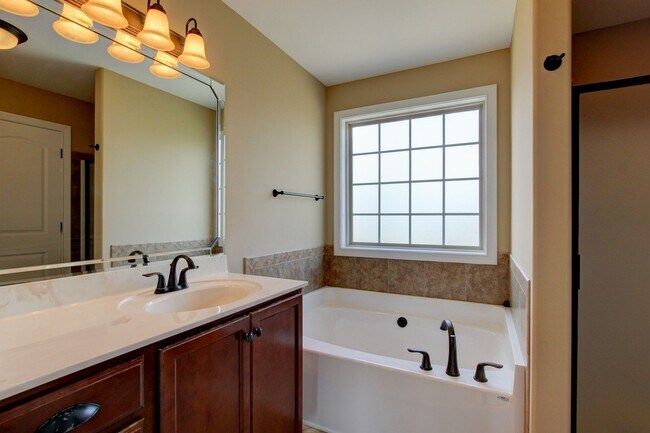 Building Photo - 3776 Suiter Rd