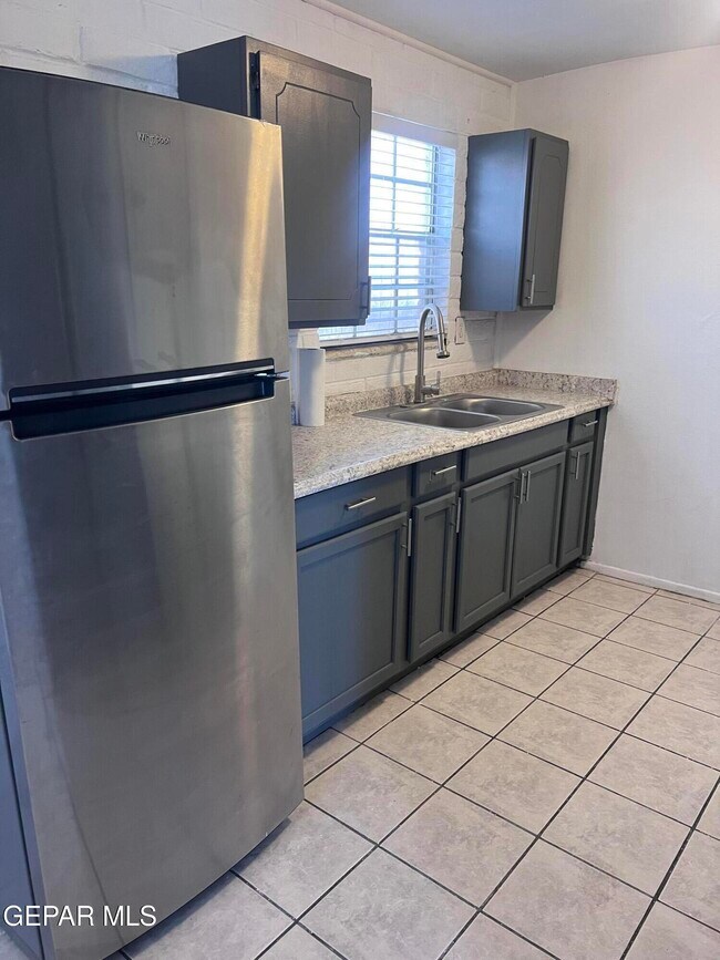 Building Photo - 11244 Wharf Cove Dr