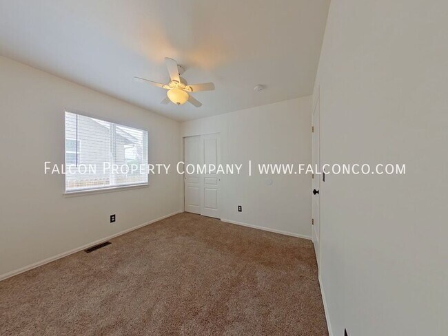 Building Photo - 4198 Vernal Cir