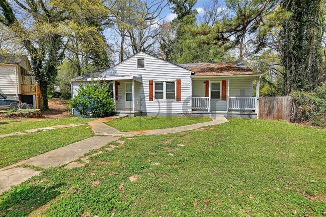 Building Photo - 1361 Byrere Terrace SW