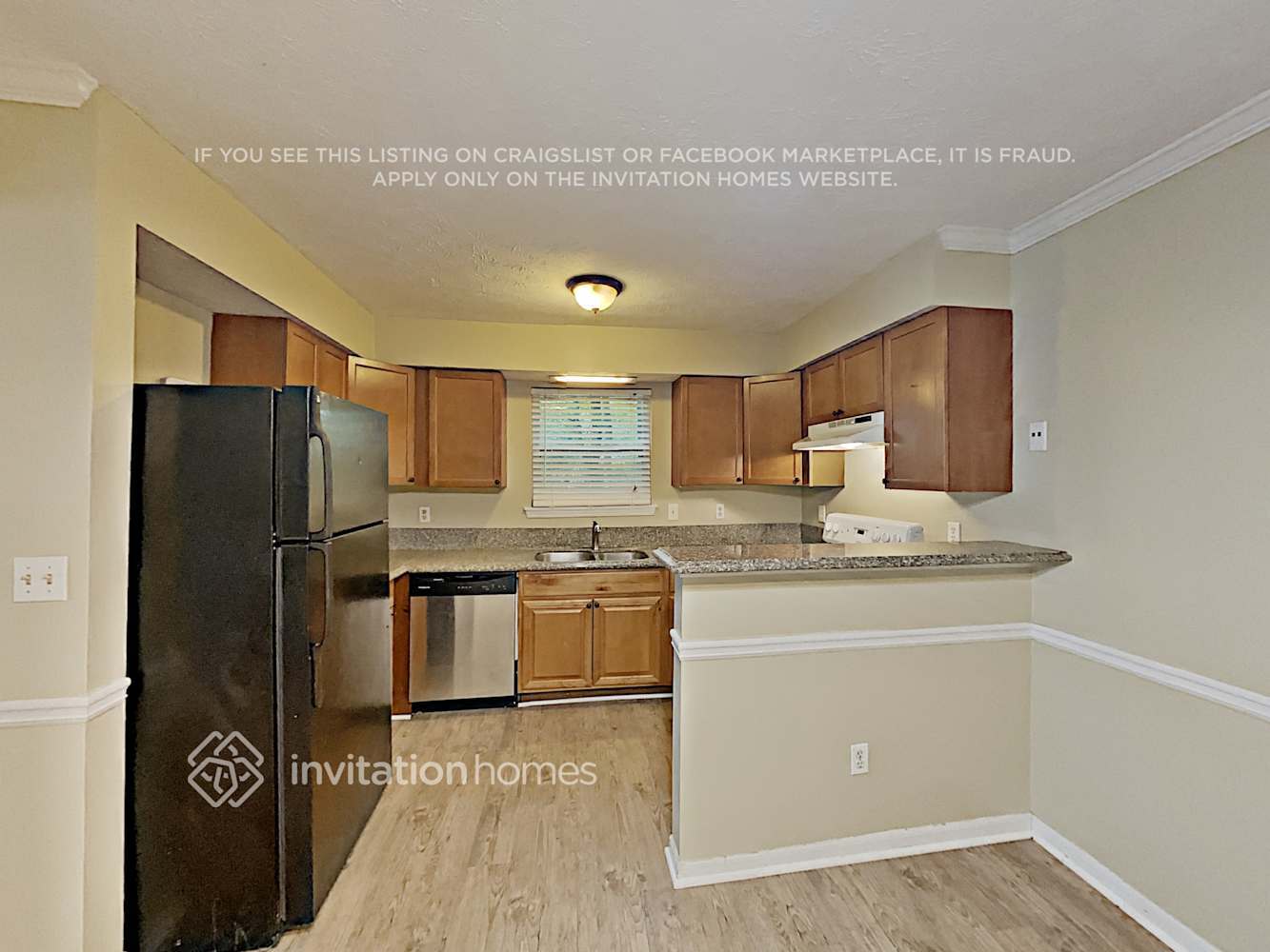 Building Photo - 205 Kings Ct