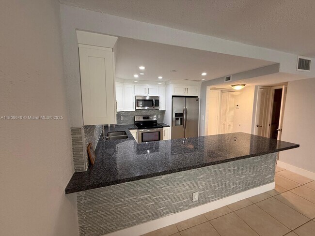 Building Photo - 1801 S Ocean Dr