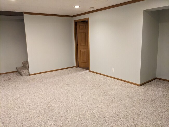 Building Photo - 2751 Wayfaring Ln