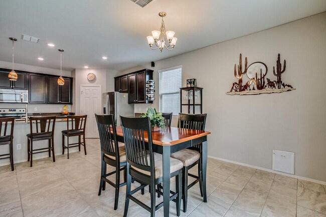 Building Photo - Great Mesa Community Dahlia Pointe 3 bedro...