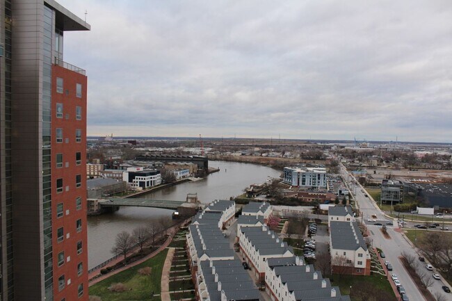 Building Photo - 105-UNIT CHRISTINA LANDING DR, 1703