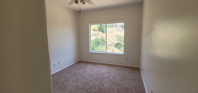 Building Photo - 7425 Bear Creek Ct