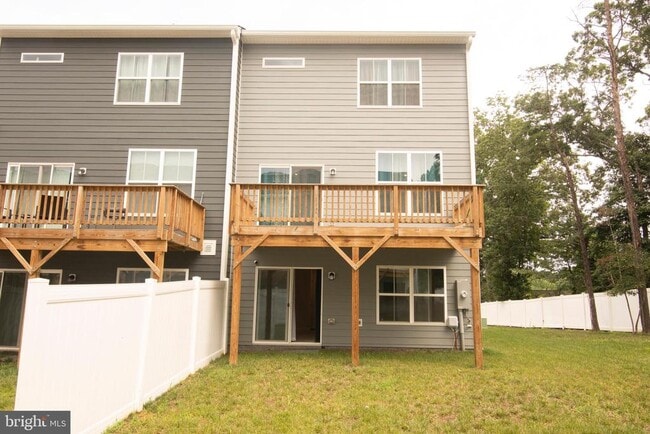Building Photo - 4100 Bolton Ct