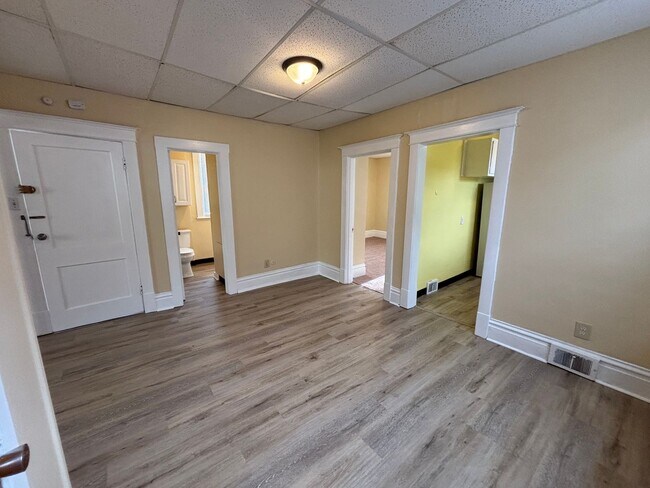 Building Photo - cla1285