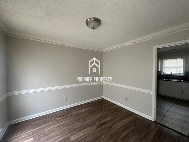 Building Photo - 995 Red Fox Cove
