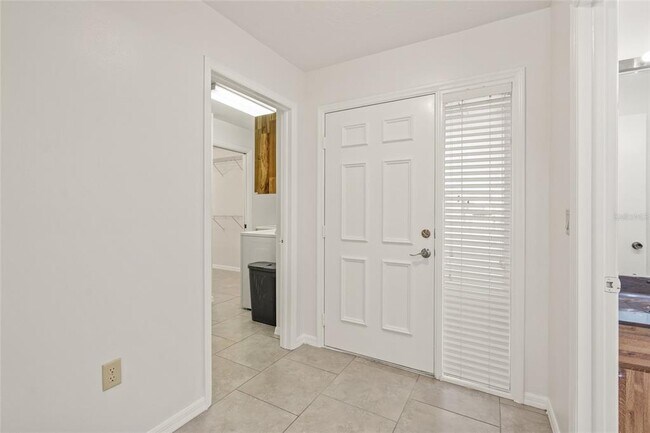 Building Photo - 2114 Bispham Rd