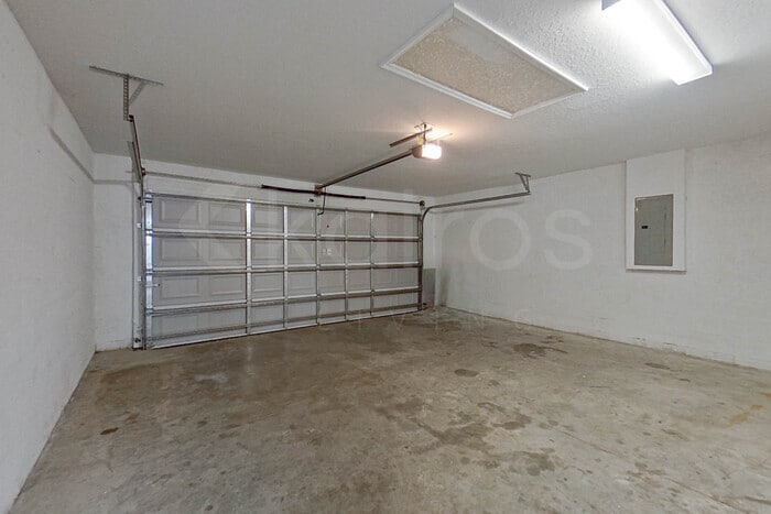 Building Photo - 8806 SW 135 Street Rd