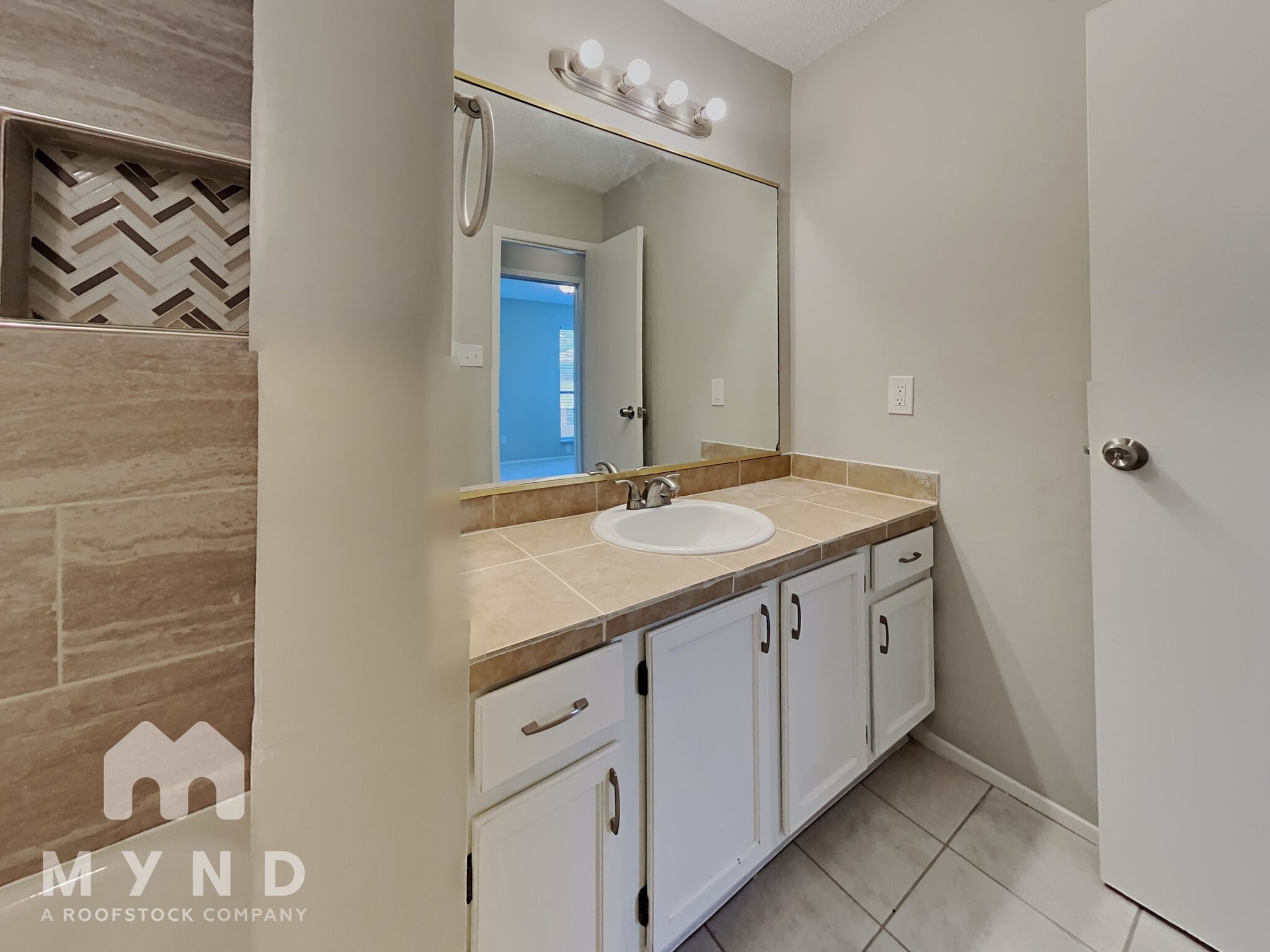 Building Photo - 10826 Riana Dr