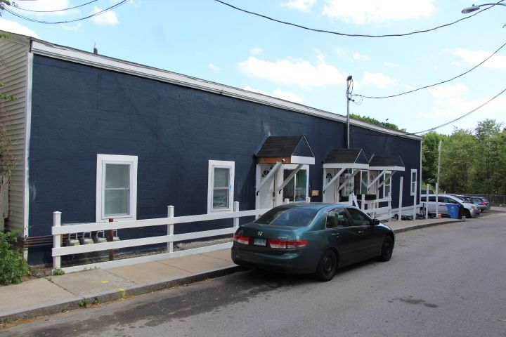Building Photo - 33 Lake St