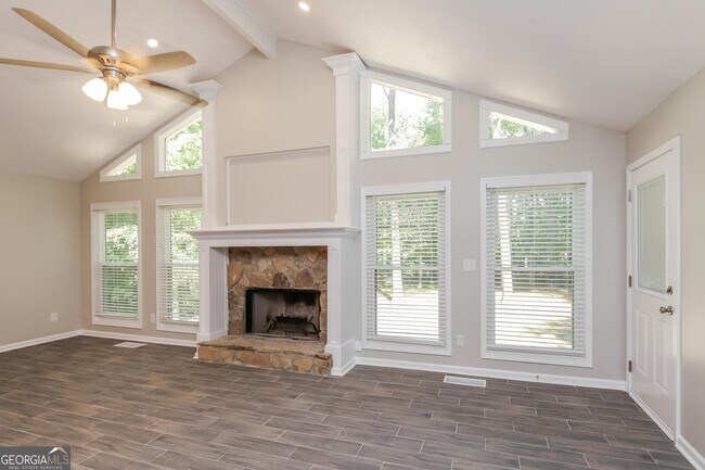 Building Photo - 1255 Taramore Dr