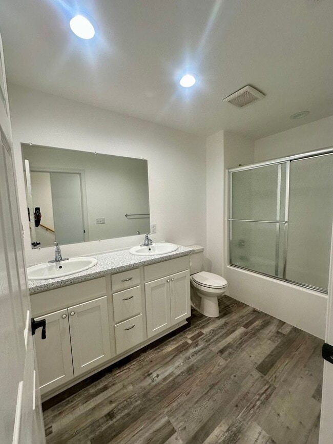 Building Photo - Brand-New 3 Bedroom, 2 Bath Home with Garage