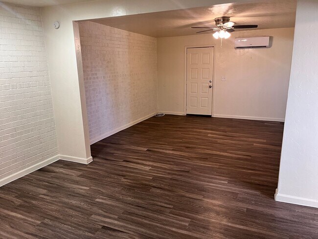 Building Photo - 7130 E 30th St