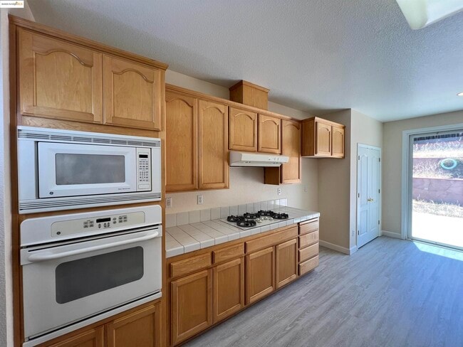 Building Photo - 1371 Brooktrail Dr
