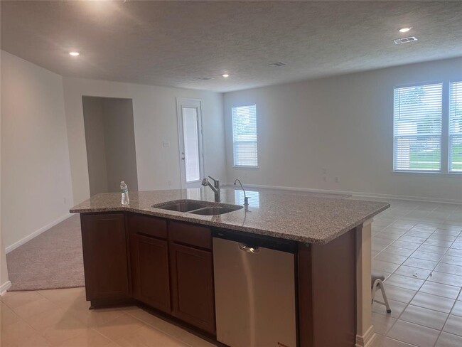 Building Photo - 15723 Winter Heights Dr