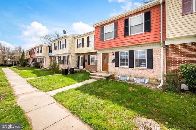 Primary Photo - 1443 Charlestown Dr