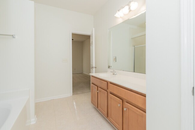 Building Photo - 8967 N Red Maple Cir