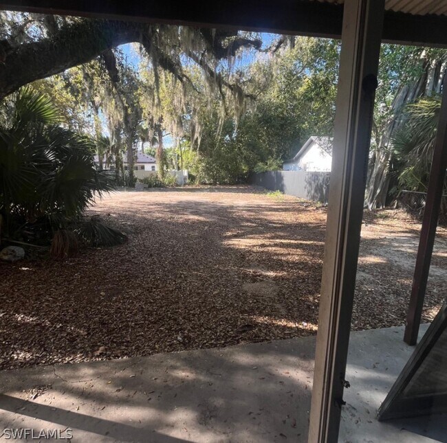 Building Photo - 3619 Seminole Ave