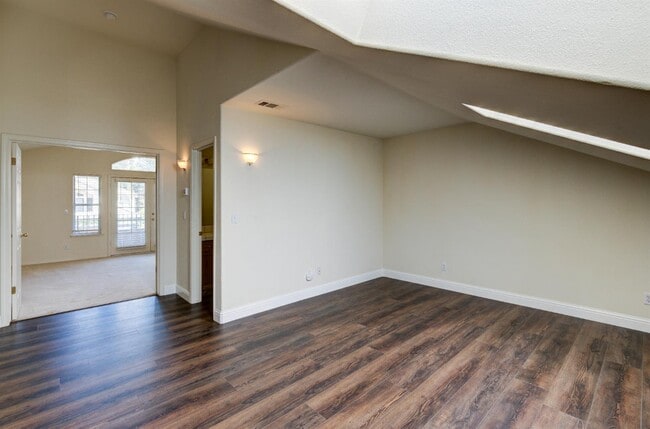Building Photo - 8437 N Recreation Ave