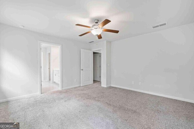 Building Photo - 279 Wells Cir