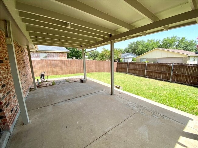 Building Photo - 1428 Big Bend Dr