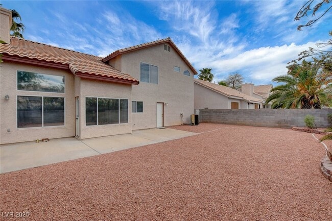 Building Photo - 9037 Trumpet Ct