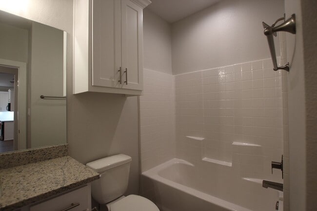 Building Photo - COMING SOON! Luxury 3 Bedroom 2 Bath Townh...