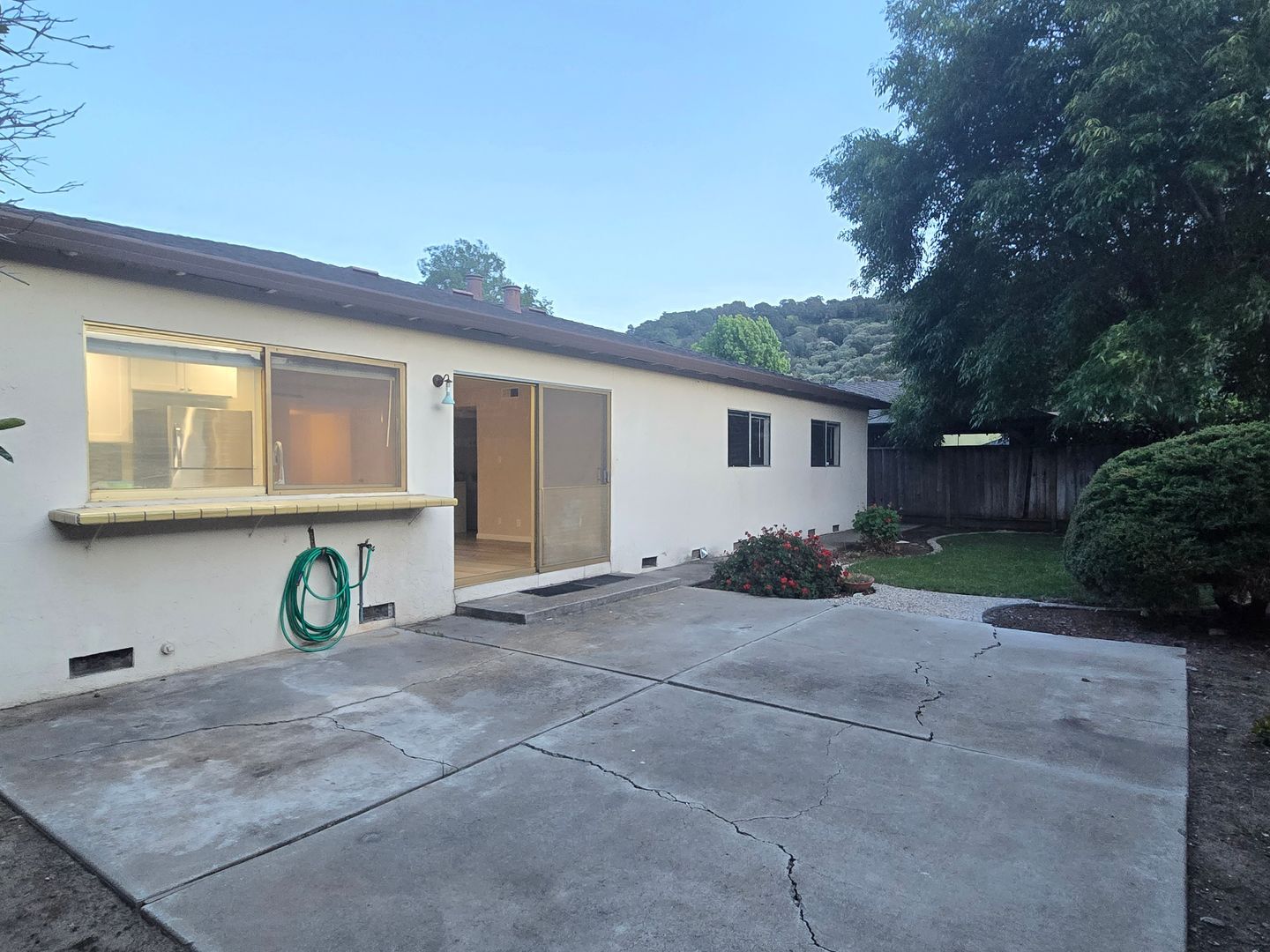 Building Photo - 6003 Paxton Ct