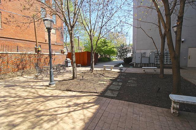 Building Photo - 200 Seneca St