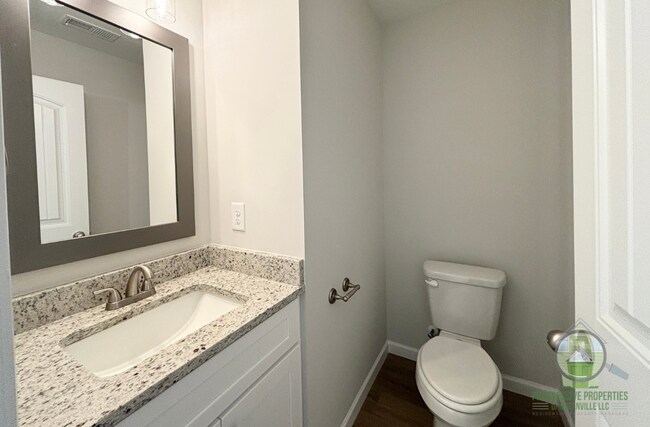 Building Photo - 377 Echo Cir