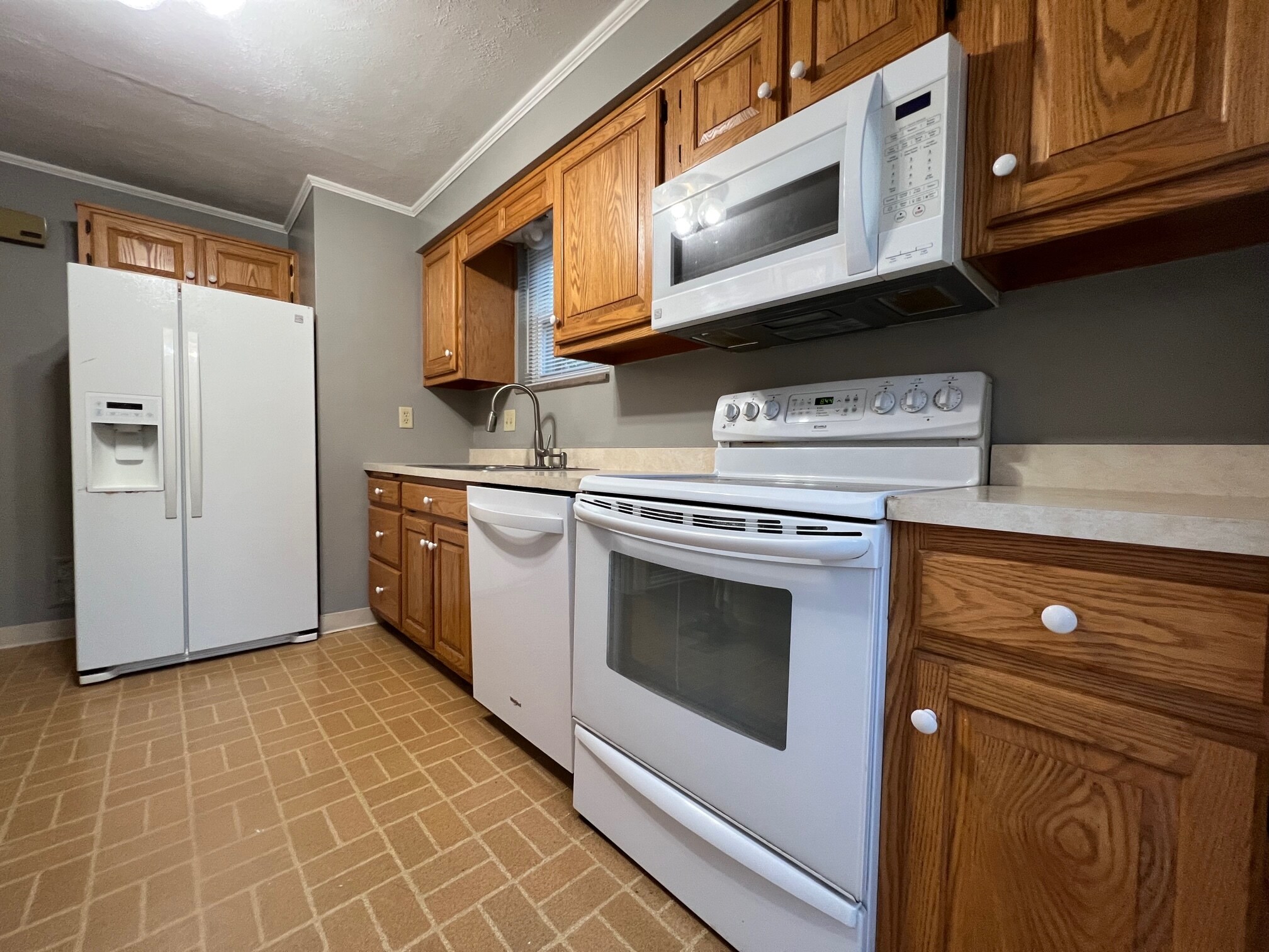 Building Photo - 8120 Remington Dr