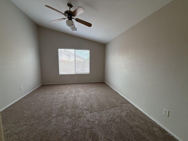 Building Photo - 4892 Perrone Ave