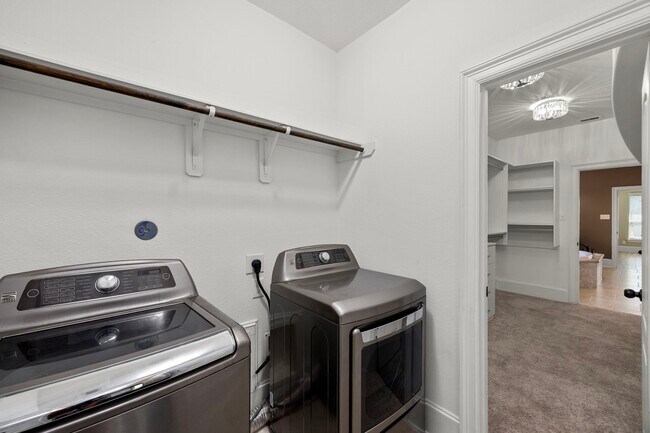 Building Photo - 14918 Diane Manor Ln