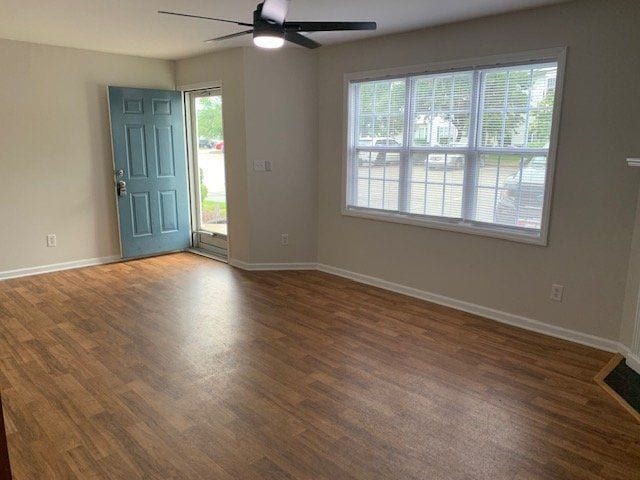 Building Photo - 3975 Sterling Pointe Dr