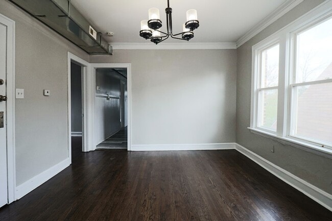 Building Photo - 6633 S Campbell Ave