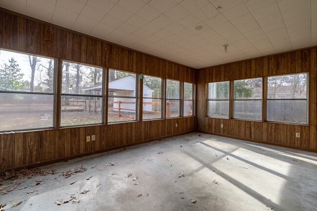 Building Photo - 509 Frank Ln