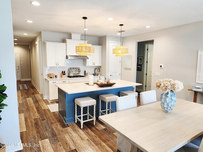 Building Photo - 34 Cabana Dr