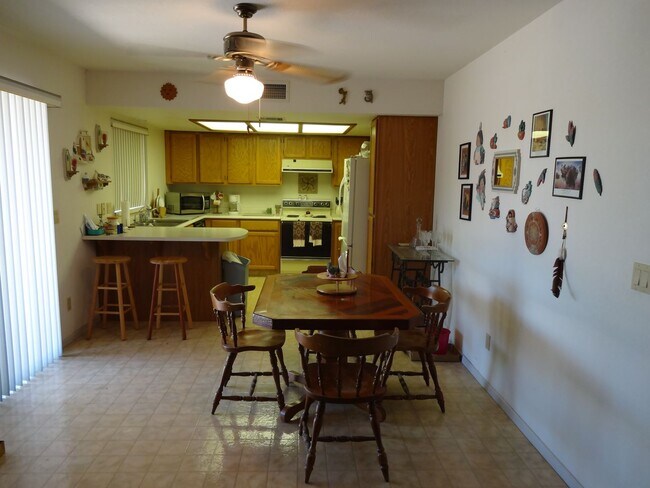 Building Photo - WInter Rental