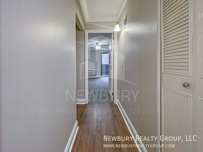 Building Photo - Luxury 1-Bedroom Penthouse with Modern Ren...