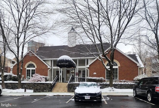 Building Photo - 1504 Lincoln Way