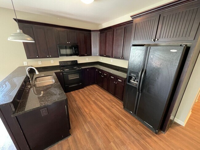 Building Photo - PRE-LEASING FOR AUGUST 2026!