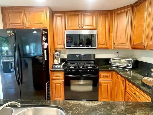 Building Photo - 26592 Las Palmas