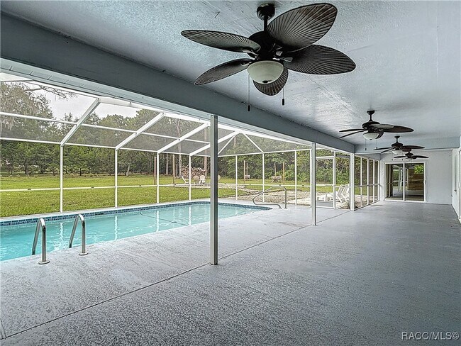 Building Photo - 884 W Massachusetts St