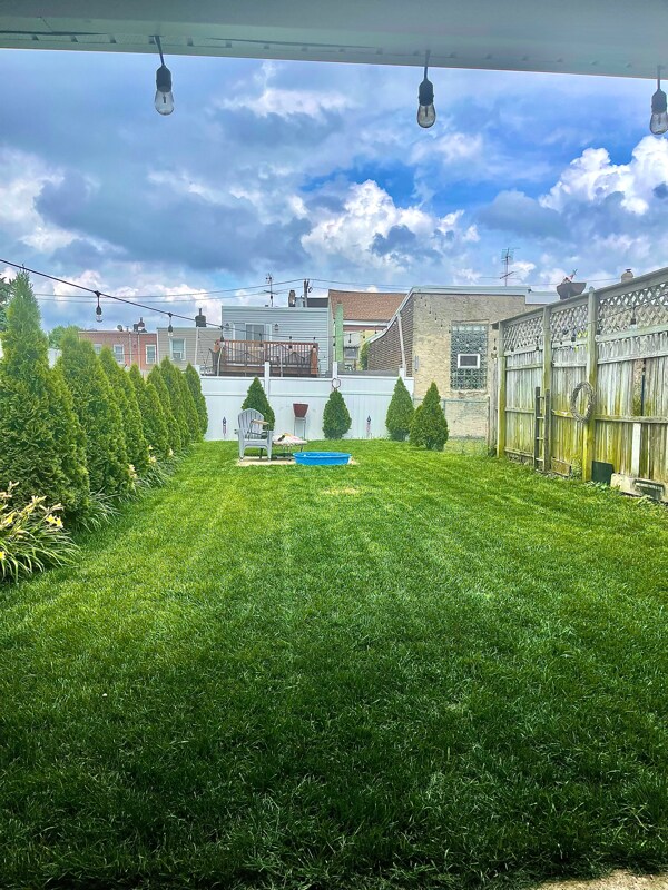 Building Photo - 2633 Fillmore St