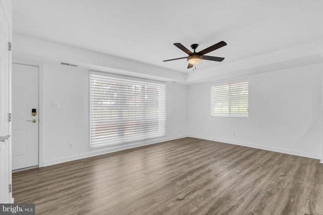 Building Photo - 1565A N Van Dorn St