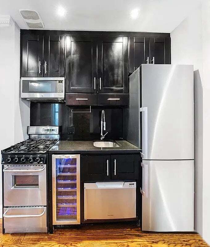 Building Photo - 345 W 53rd St