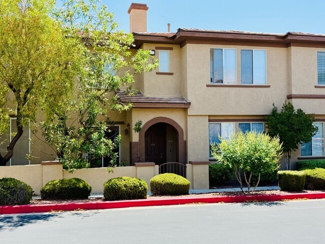 Primary Photo - Immaculate and Inviting Two-Story Condo in Lone Mountain Available! 1/2 OFF THE FIRST FULL MONTH'...